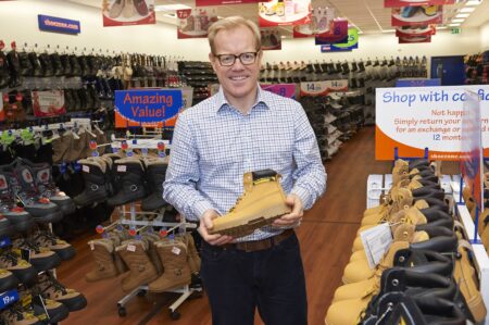 Te interesa comprar acciones de Shoe Zone (SHOE.L), Guía tutorial